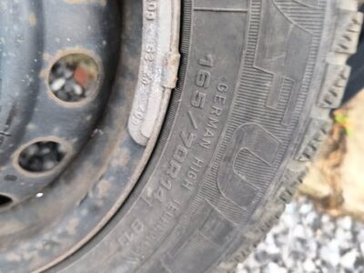 Komplet kół 4x100 z oponami zimowymi Fulda Montero 3