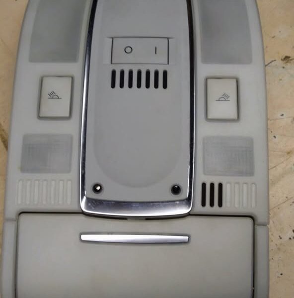 Panel oświetlenia wnetrza 4F0947135M Audi A6