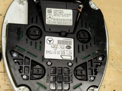 Panel oświetlenia wnętrza 2118202201 Mercedes