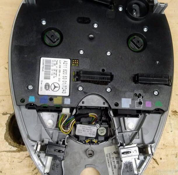 Panel oświetlenia wnętrza A2118205301 Mercedes