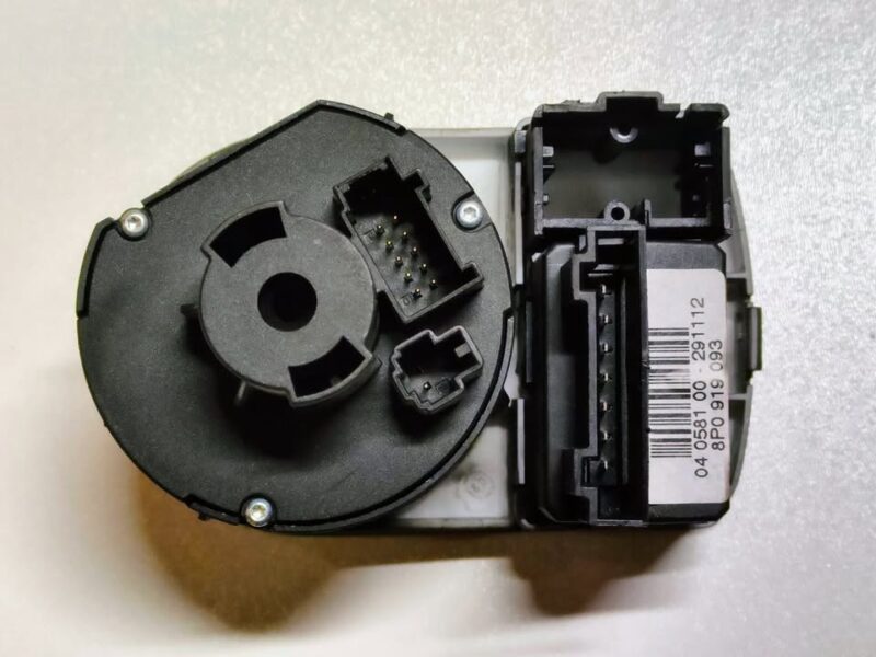 Przełącznik świateł Audi 8X1941531AD